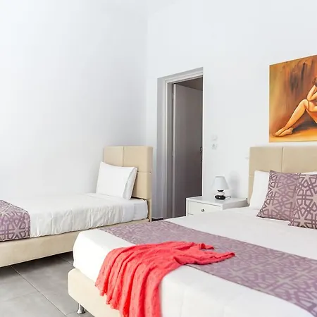 Guest house Aigli Fira (Santorini)