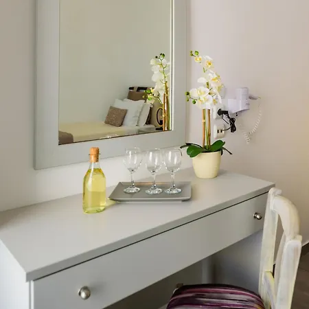 Πανσιόν Aigli