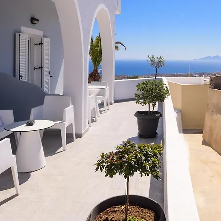 Aigli Fira (Santorini)