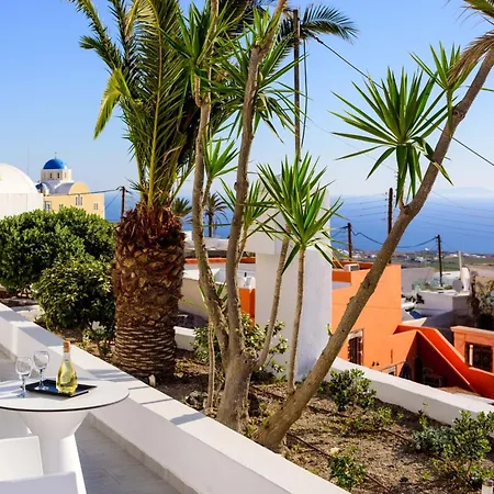 Aigli Fira (Santorini)